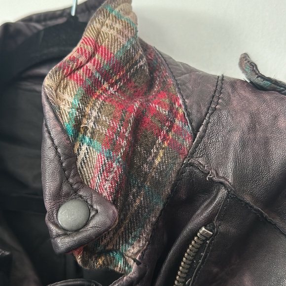 Muubaa Leather Jacket with Flannel - Picture 6 of 9